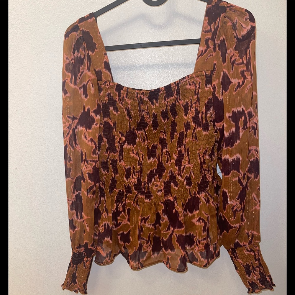 NWT Nine West patterned blouse